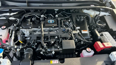 Toyota Corolla 1.8 125H ACTIVE TECH E-CVT