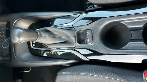 Toyota Corolla 1.8 125H ACTIVE TECH E-CVT