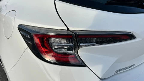 Toyota Corolla 1.8 125H ACTIVE TECH E-CVT