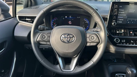 Toyota Corolla 1.8 125H ACTIVE TECH E-CVT