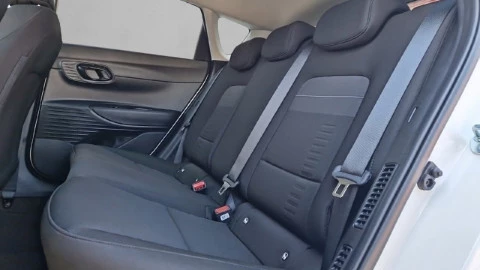 Hyundai Bayon 1.0 TGDI 74kW (100CV) 48V Maxx DCT