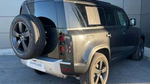 Land Rover Defender 2.0 Si4 404 SE 110 Auto 4WD PHEV