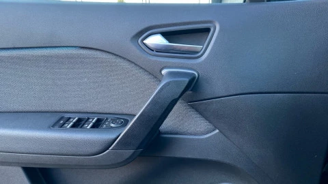 Renault Captur techno Eco-G 100cv (74 kW)