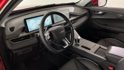 EBRO S400 1.5 DHE HEV Excellence CVT