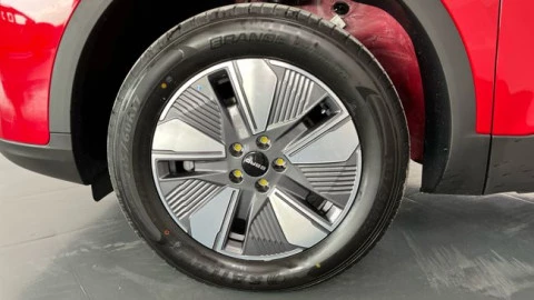 EBRO S400 1.5 DHE HEV Excellence CVT