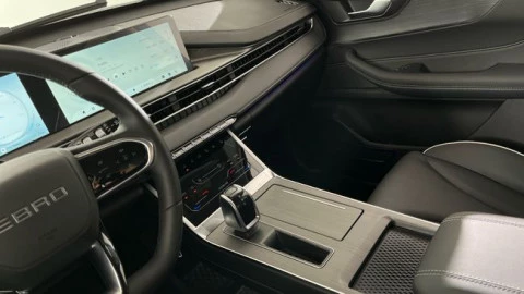 EBRO S400 1.5 DHE HEV Excellence CVT