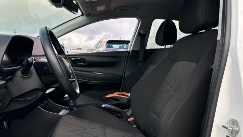 Hyundai Bayon 1.0 TGDI 88kW (120CV) 48V Style DCT 2C