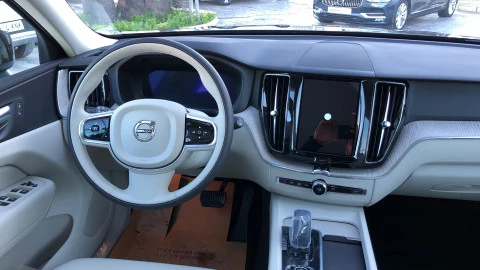 Volvo XC60 2.0 B4 G Core Pro Auto