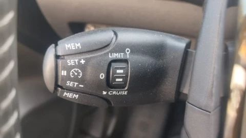 Peugeot 208 PureTech 73kW (100CV) Allure