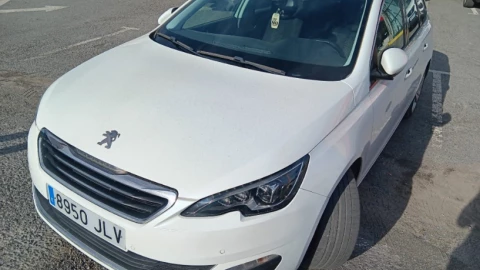 Peugeot 308 5p Allure 1.6 BlueHDi 120