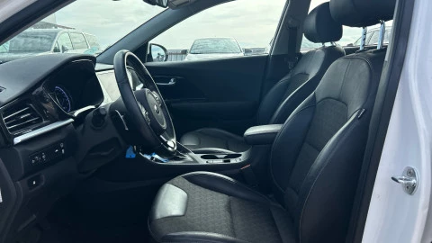 Kia Niro 1.6 GDi HEV 104kW (141CV) Drive