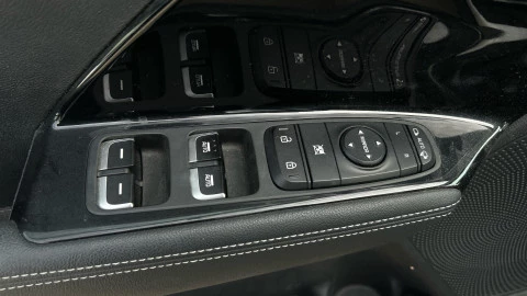 Kia Niro 1.6 GDi HEV 104kW (141CV) Drive