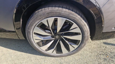 Renault Rafale Techno full hybrid E-Tech 200CV (147kW)