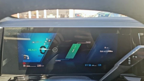 Renault Rafale Techno full hybrid E-Tech 200CV (147kW)