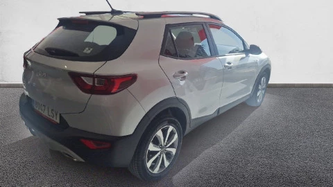 Kia Stonic 1.0 T-GDi 74kW (100CV) MHEV iMT Concept