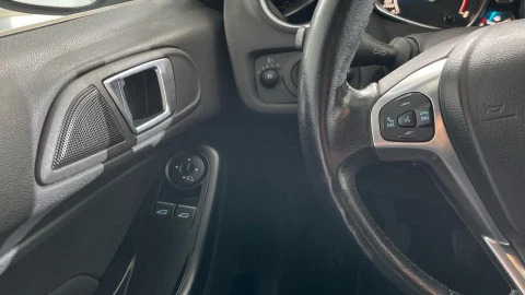 Ford Fiesta 1.25 Duratec 82cv Titanium 5p