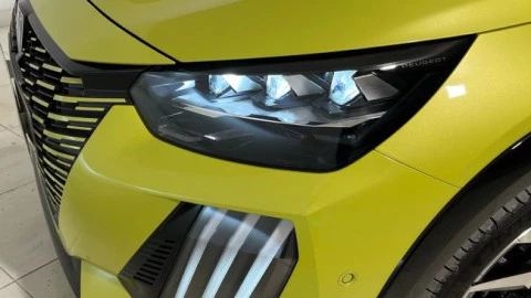 Peugeot e-208 GT Eléctrico 156 (115 Kw)