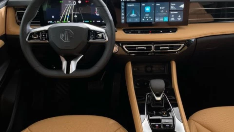 MG HS 1.5T PLUG IN HYBRID LUXURY