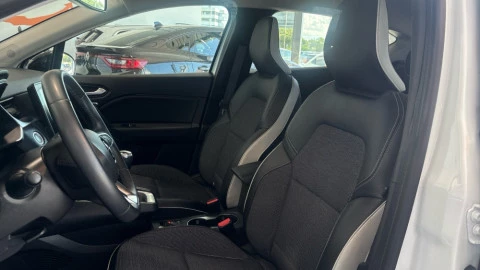 Renault Captur FAST TRACK