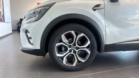 Renault Captur FAST TRACK