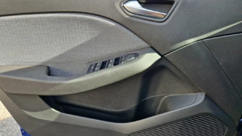 Renault Clio Techno TCe 90 (67kw)