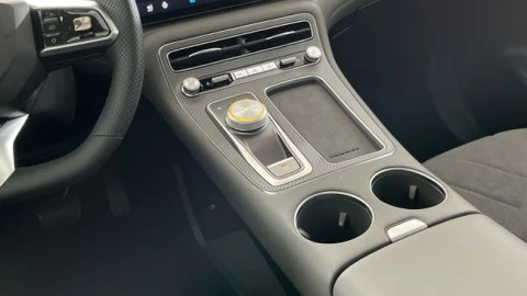 MGS6 EV Luxury