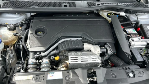 Peugeot 2008 N2008 Allure Hybrid 145 eDCS6