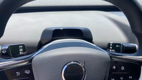 Volvo EX30 Single Motor Extended Range Plus Auto