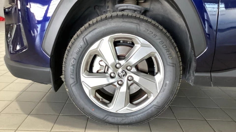 Toyota Rav4 2.5l 220H Advance