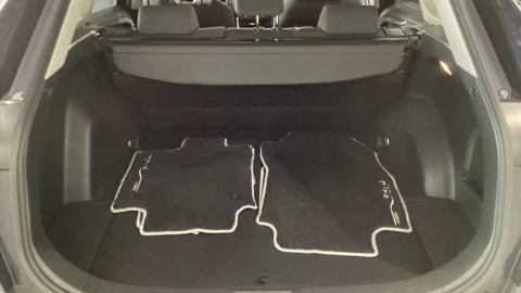 Toyota Rav4 2.5l 220H Advance