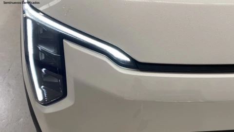 Kia EV3 Earth Standard Range