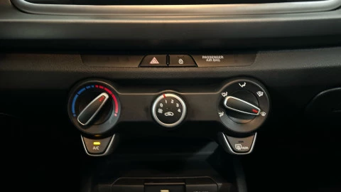 Kia Rio 1.2 DPi 62kW (84CV) Concept