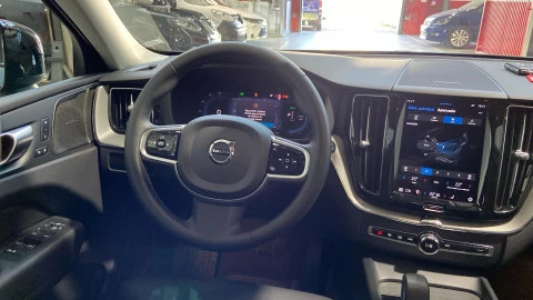Volvo XC60 2.0 T6 AWD Recharge Ultimate Dark Auto
