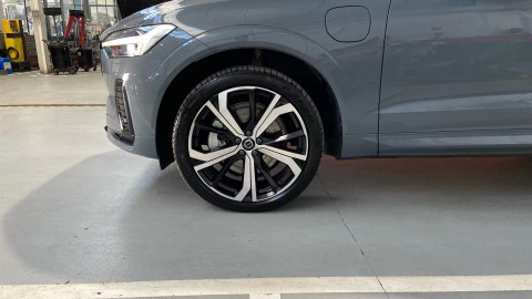 Volvo XC60 2.0 T6 AWD Recharge Ultimate Dark Auto