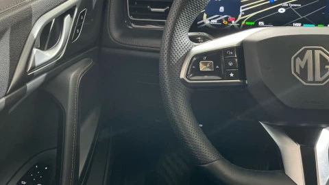 MG HS 1.5T PLUG IN HYBRID COMFORT