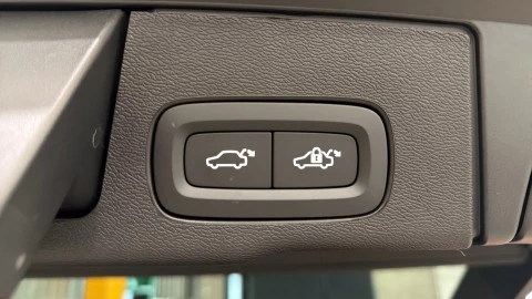 Volvo XC60 T6 Recharge Plus Dark AWD Auto 257 kW (350 CV)