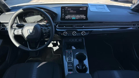 Honda Civic 2.0 i-MMD Elegance CVT