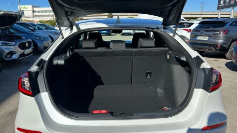 Honda Civic 2.0 i-MMD Elegance CVT