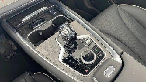 EBRO S700  1.5 TGDI PHEV E-CVT Luxury FWD