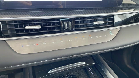 EBRO S700  1.5 TGDI PHEV E-CVT Luxury FWD
