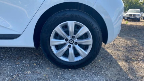 Renault Clio Authentic SCe 49 kW (67CV)