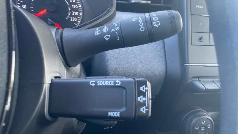 Renault Clio Authentic SCe 49 kW (67CV)