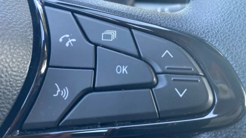 Renault Clio Authentic SCe 49 kW (67CV)