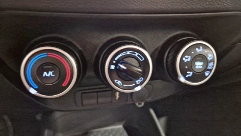 Toyota Aygo X Cross 1.0 VVT-I 72CV Play