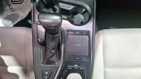 Lexus UX 2.0 250h Business