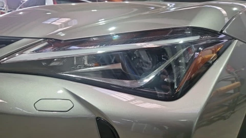 Lexus UX 2.0 250h Business