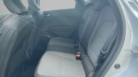 Renault Captur techno Eco-G 100cv (74 kW)