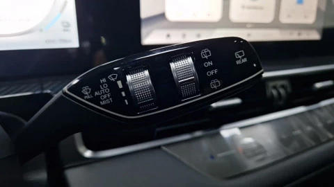 EBRO S700 1.5 TGDI PHEV Luxury E-CVT