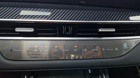 EBRO S700 1.5 TGDI PHEV Luxury E-CVT