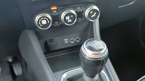 Renault Captur techno TCe 67kW (90CV)